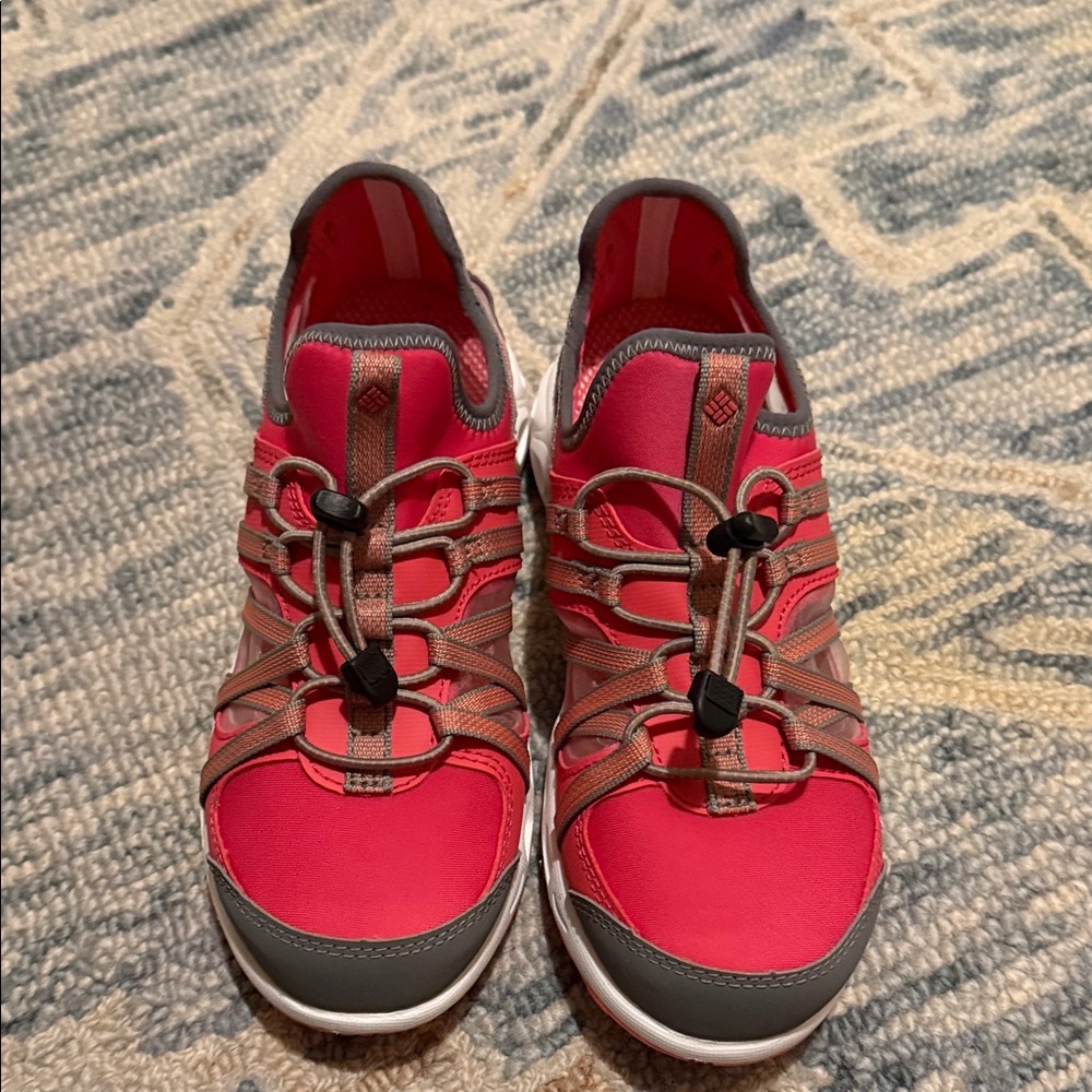 Columbia Pink Youth Okolona TechLite Water Sneakers Size 5